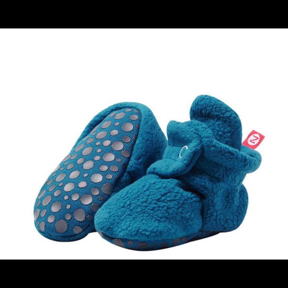 NWT Zutano fleece booties 6M pagoda color